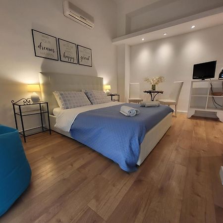 Living Cagliari Bed & Breakfast Exterior photo
