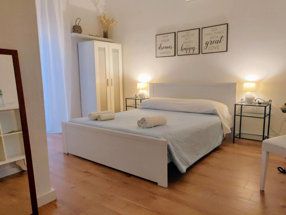 Living Cagliari Bed & Breakfast Exterior photo