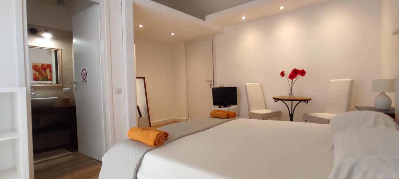 Living Cagliari Bed & Breakfast Exterior photo