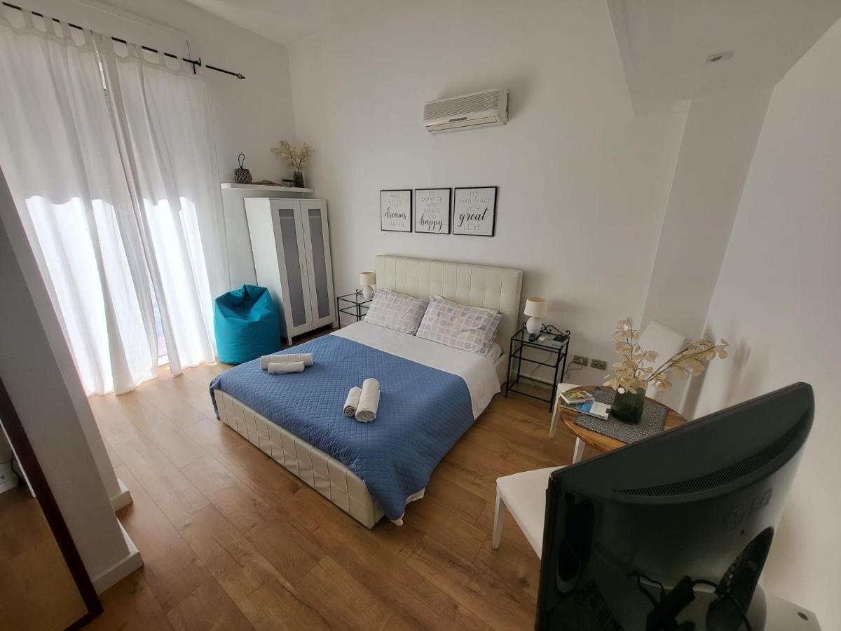 Living Cagliari Bed & Breakfast Exterior photo